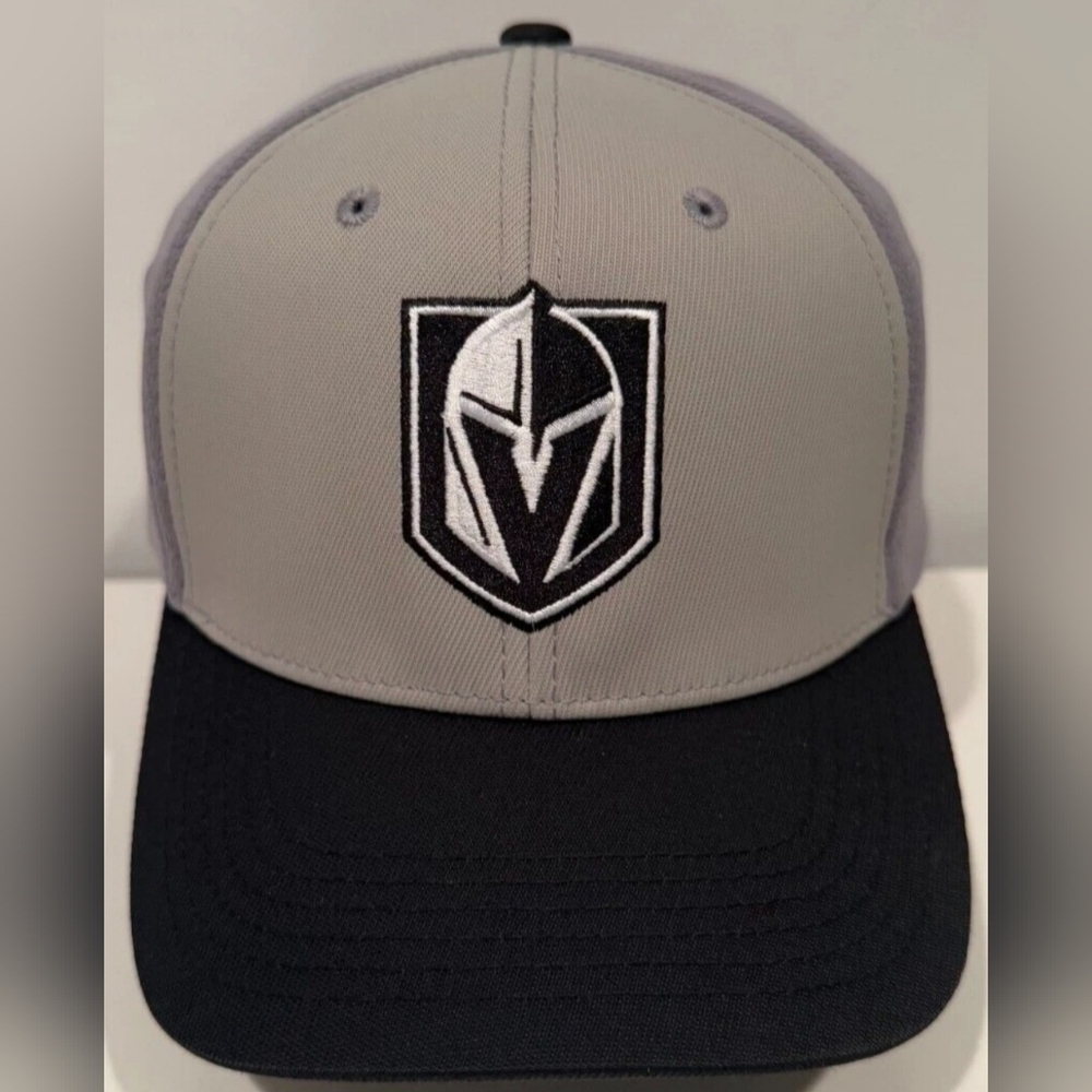 Las Vegas Golden Knights NHL Snapback Adjustable Hat Cap Grey Mesh Beige/Black